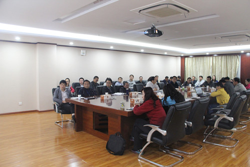 崗位上主動(dòng)謀劃，在執(zhí)行上快速落地，在履職中勇于擔(dān)責(zé)