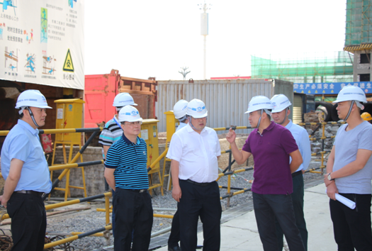 集團(tuán)公司副總經(jīng)理張駿到昭對(duì)昭陽(yáng)區(qū)棚改項(xiàng)目進(jìn)行安全生產(chǎn)專(zhuān)項(xiàng)檢查