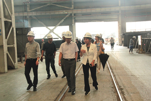 公司與鋼構(gòu)公司開展黨建工作交流活動