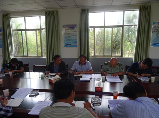 曲靖麒麟?yún)^(qū)新任常務(wù)副區(qū)長丁東平主持召開南部新城棚改項目推進(jìn)會