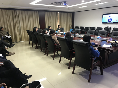 通泰公司組織干部職工觀看“弘揚憲法精神 提升法治意識”云嶺先鋒夜校訪談節(jié)目