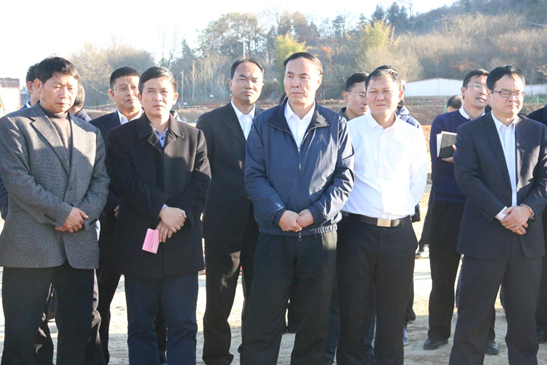 曲靖市委書記李文榮調研麒麟區(qū)南部新城片區(qū)棚改項目