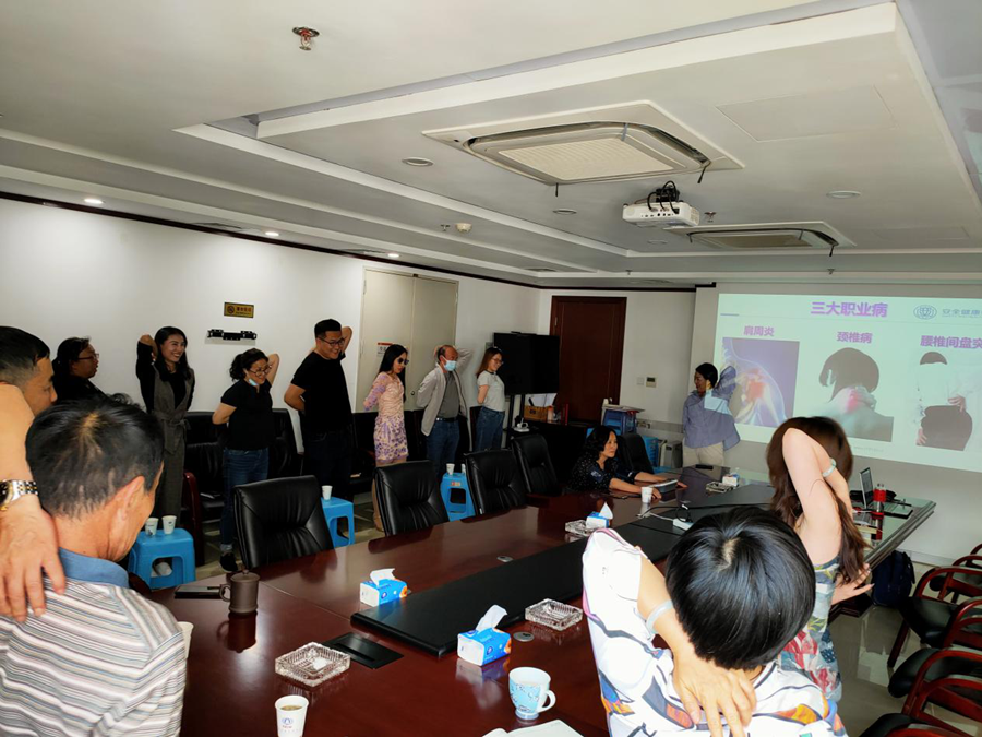 通泰公司工會(huì)舉辦急救及職業(yè)病防治健康知識(shí)講座