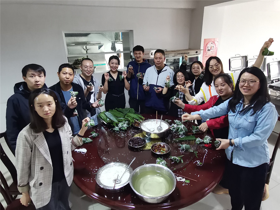 康澤公司組織開展“端午粽香話團結”主題黨日團日活動