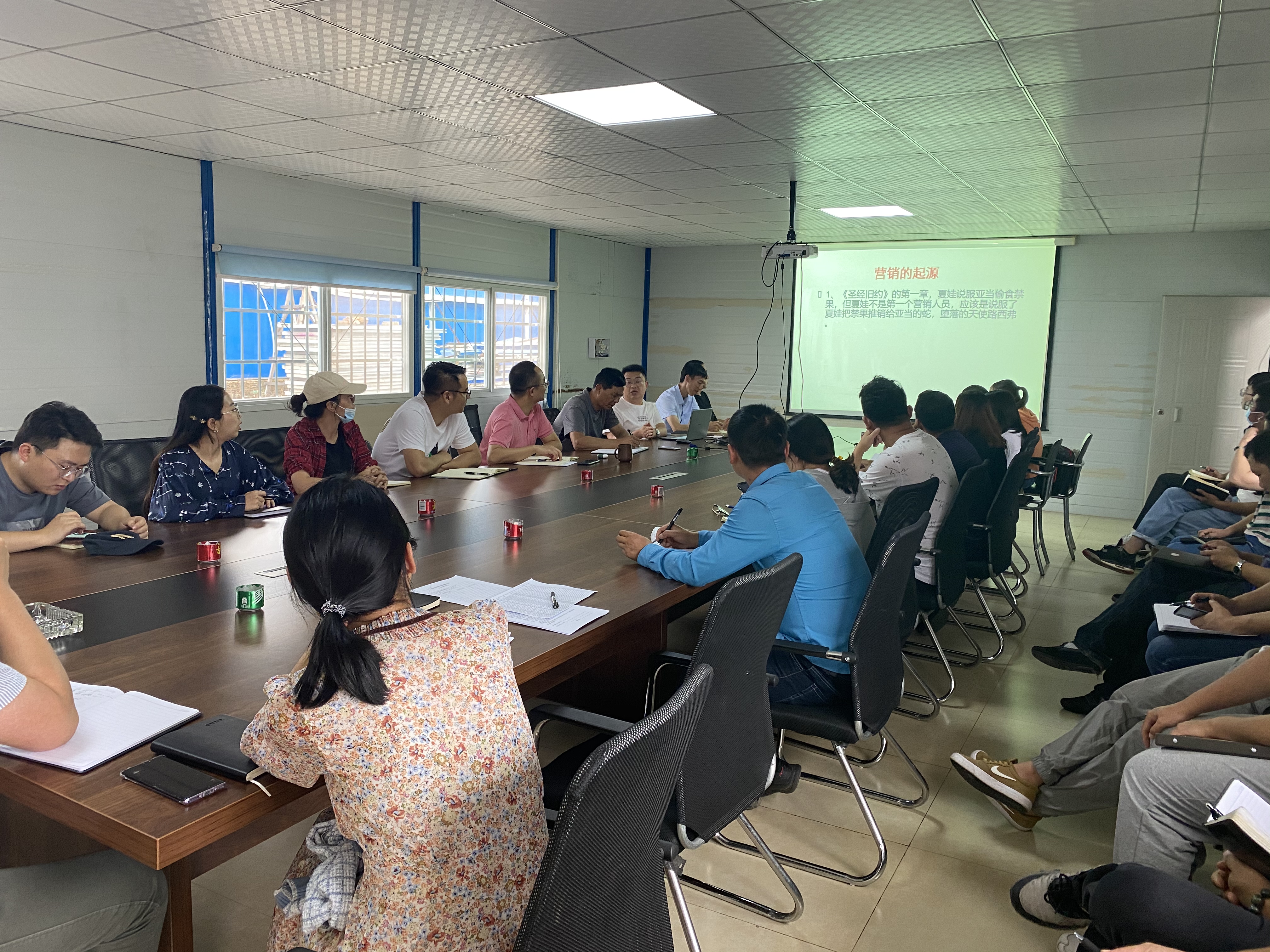 玉溪高鐵新城項(xiàng)目部開展第二期“每周一學(xué)”活動(dòng)