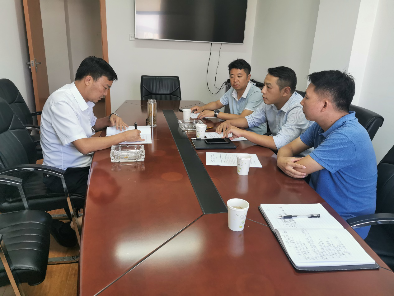 祥云縣長(zhǎng)張挺與大理片區(qū)公司座談