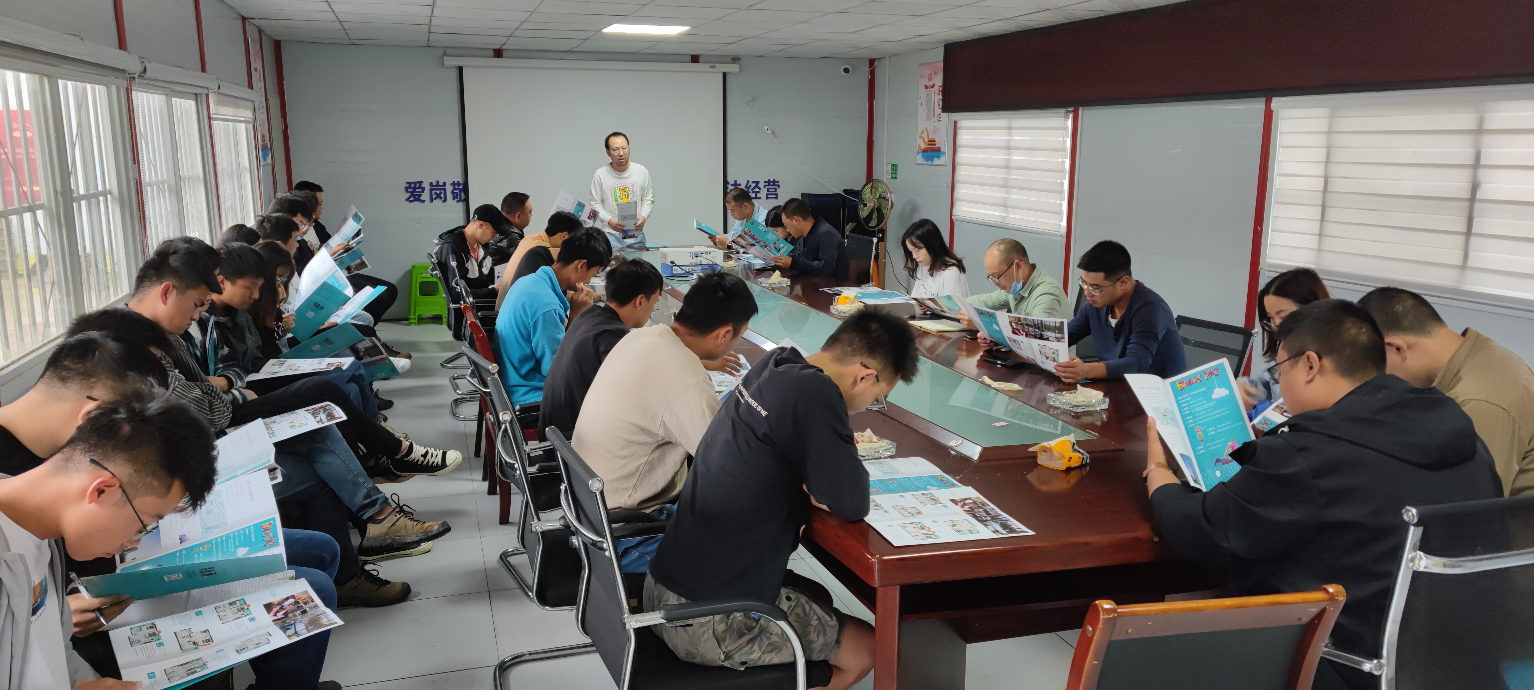 清風(fēng)明月項(xiàng)目到昭通開展項(xiàng)目推介會