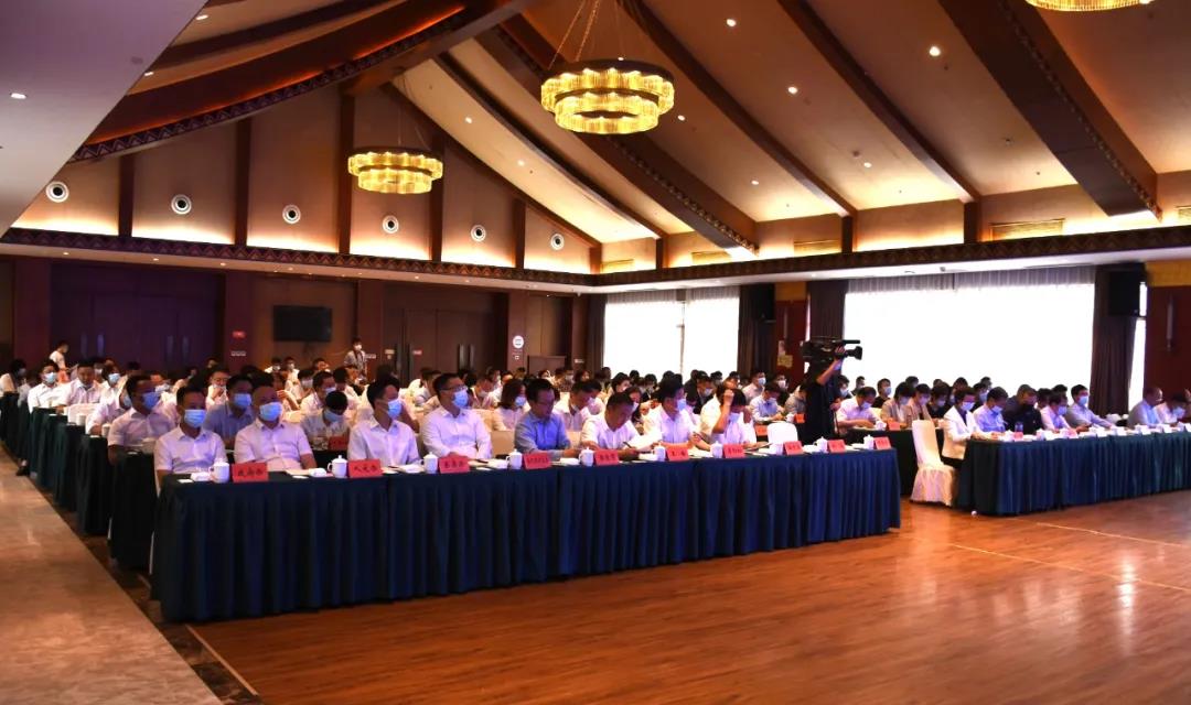 大方項(xiàng)目慕俄格酒店圓滿(mǎn)完成農(nóng)工黨中央“發(fā)現(xiàn)中國(guó)美·助力鄉(xiāng)村興”啟動(dòng)儀式會(huì)務(wù)工作