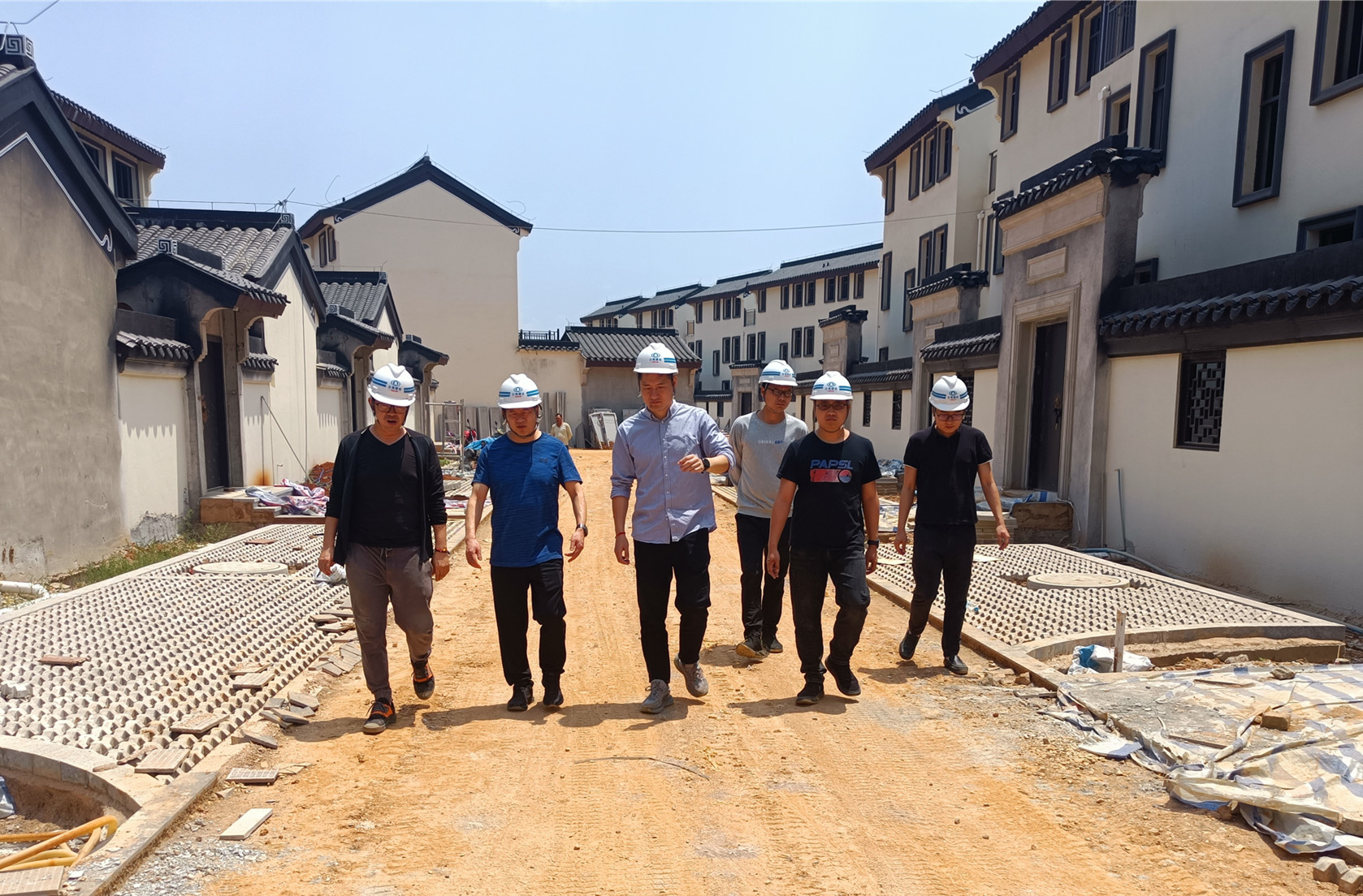 孟春柳到紅河錦府項目檢查指導(dǎo)