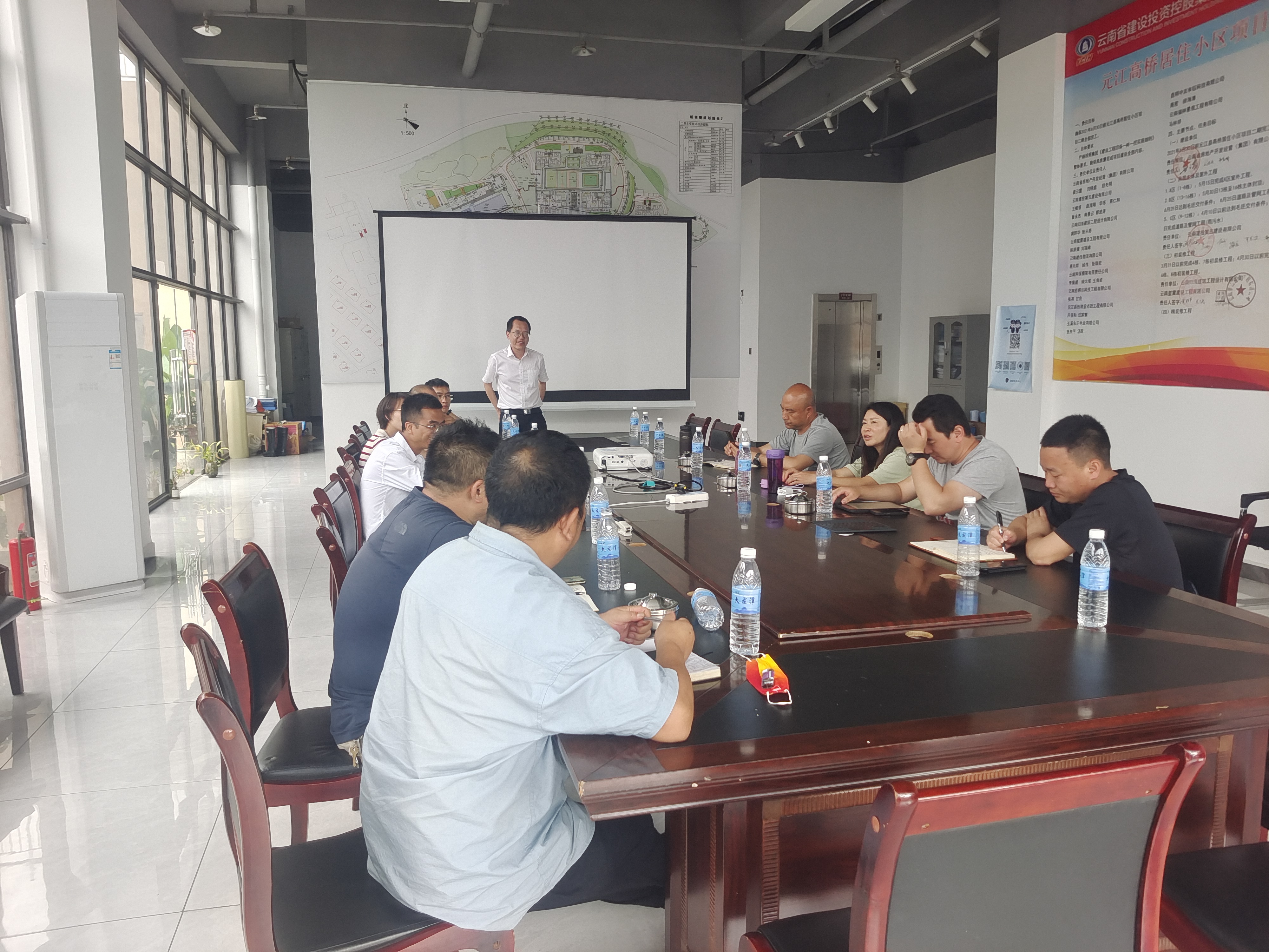 袁明紅率隊(duì)到元江片區(qū)檢查指導(dǎo)