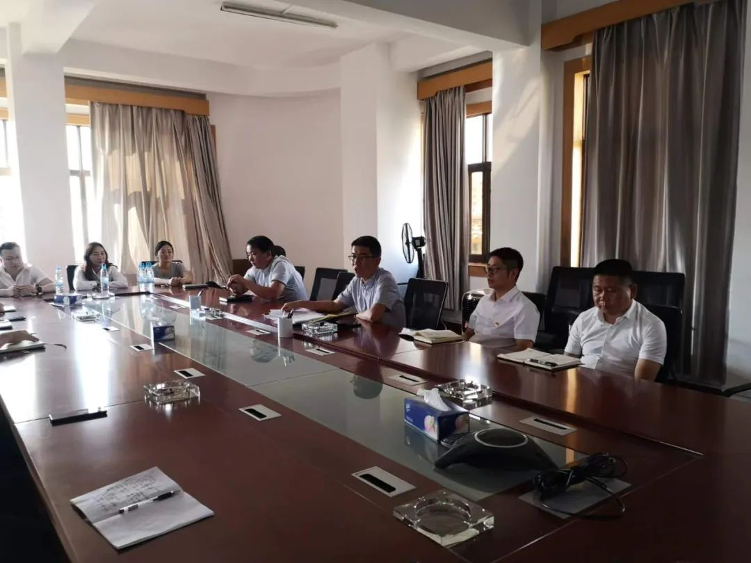 文山片區(qū)開(kāi)展“轉(zhuǎn)作風(fēng)、提效能”專題學(xué)習(xí)