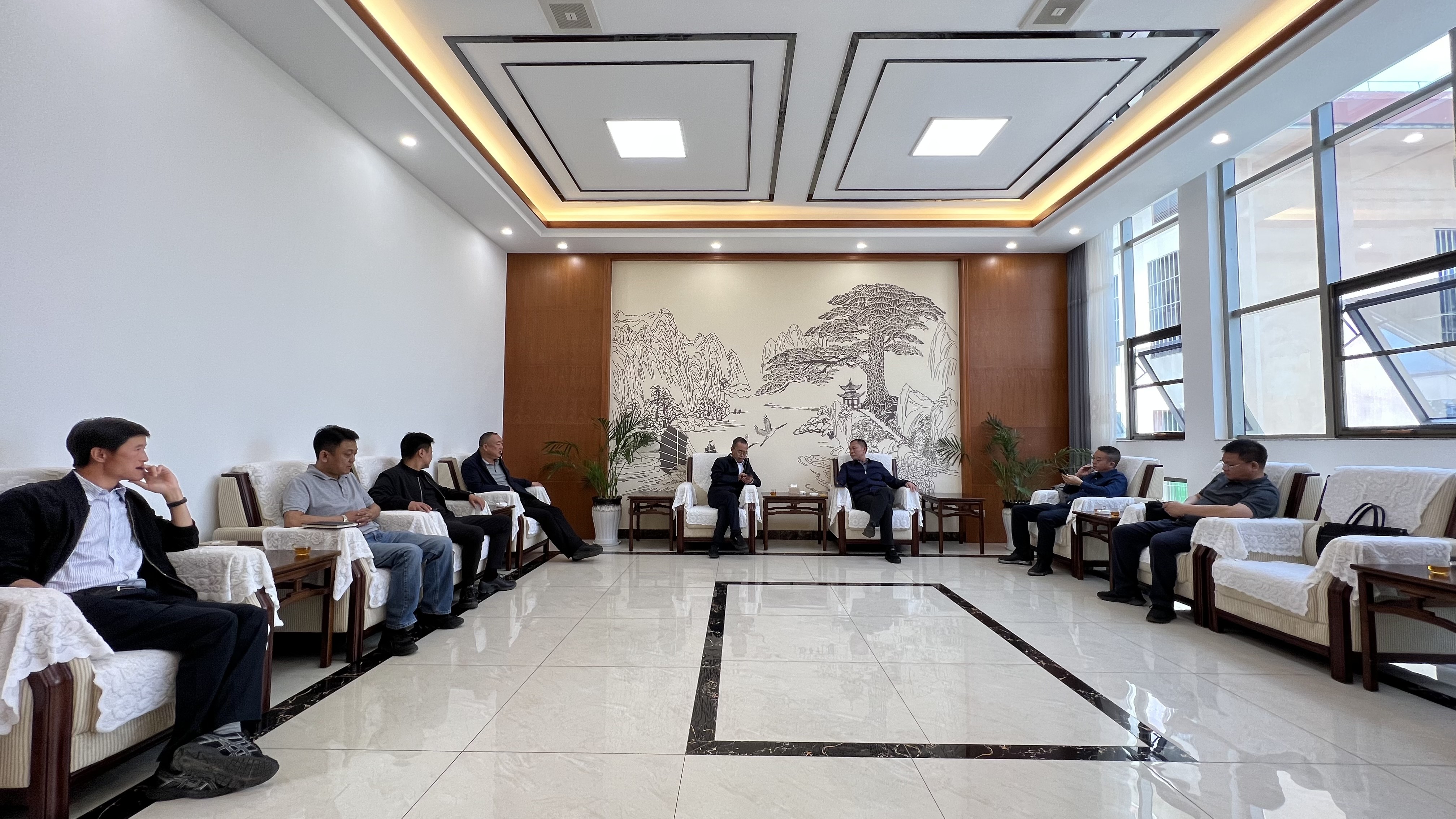 公司與宣威市政府交流座談