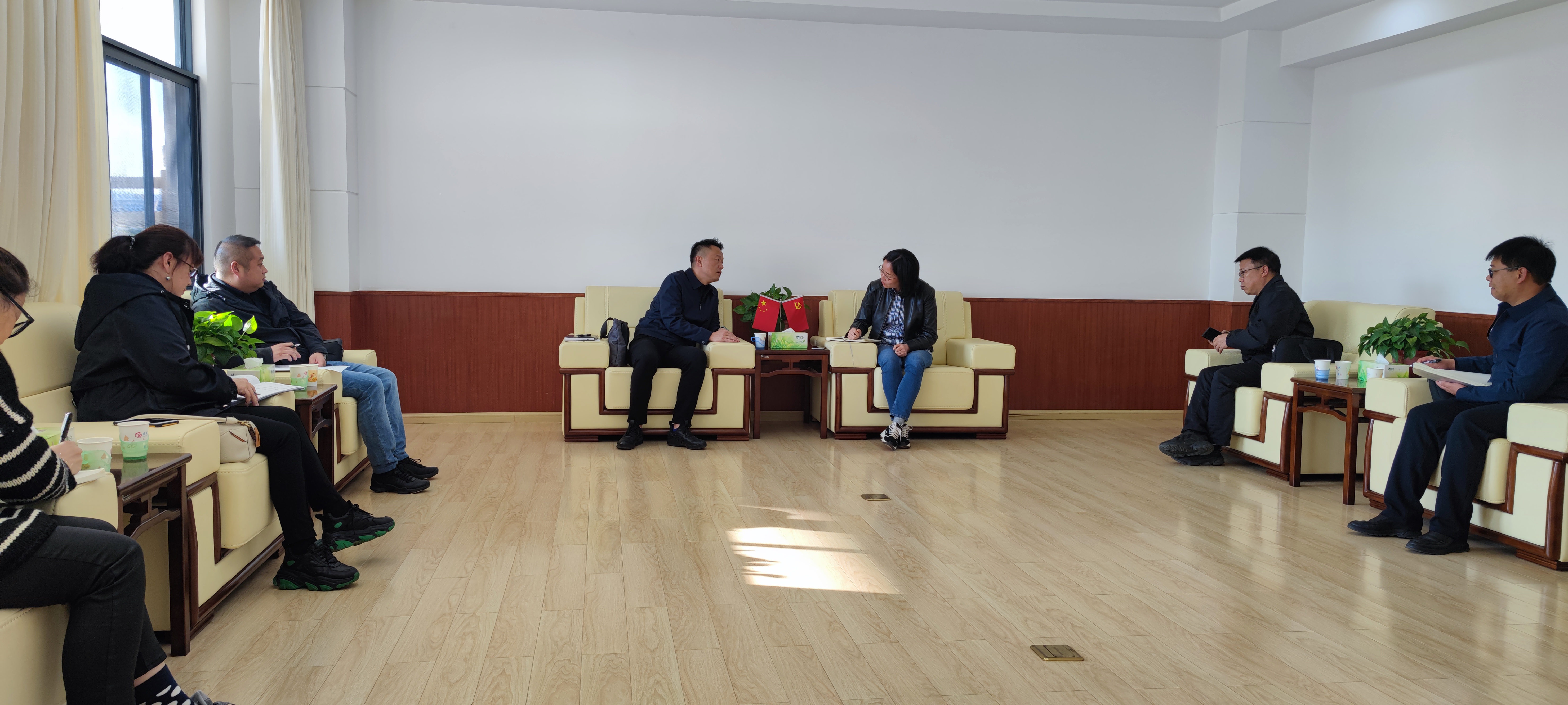 公司與石林縣政府交流座談