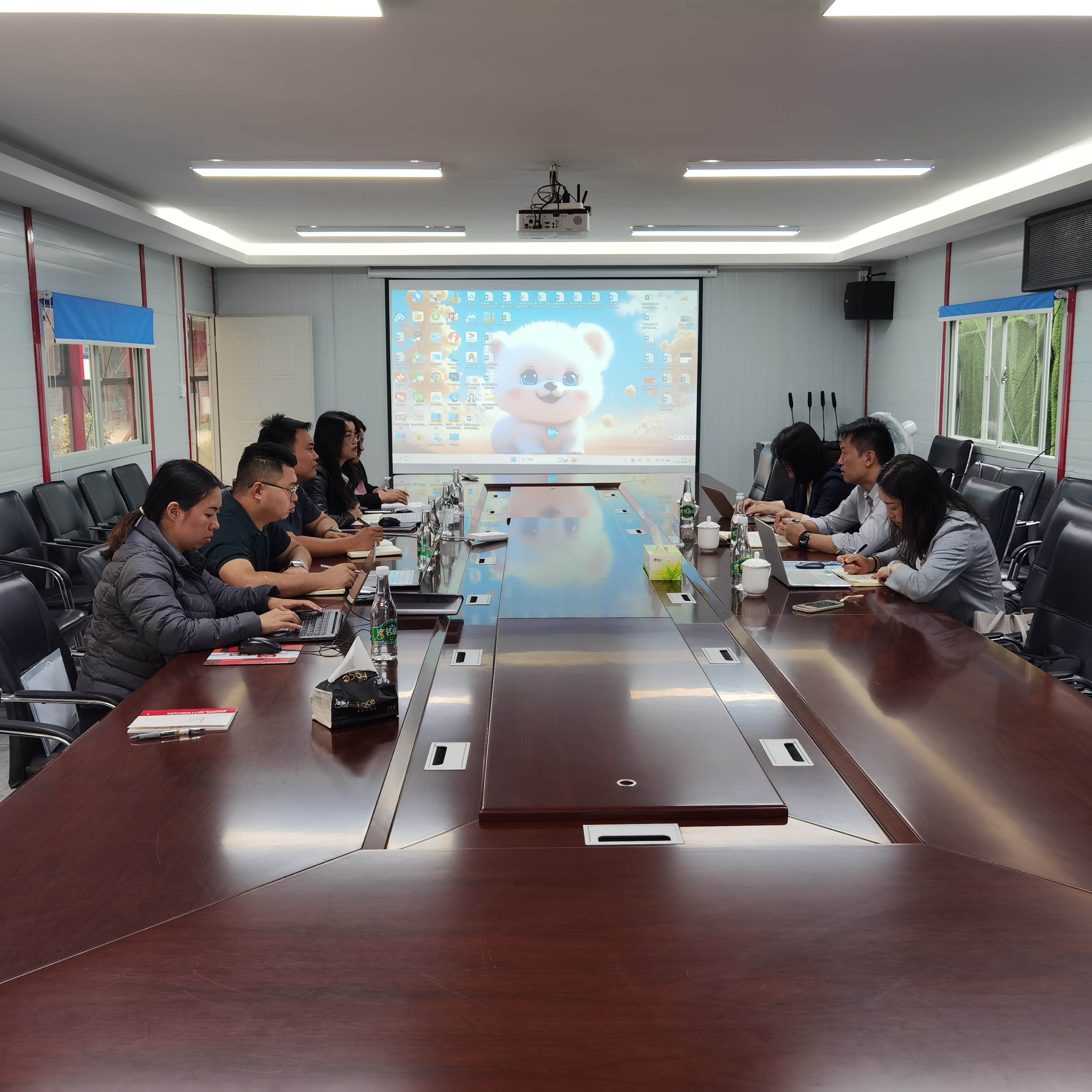 胡亞東到建投·春城華府項目檢查指導